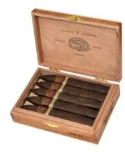 PADRON FAMILY RESERVE 44 TORPEDO NATURAL