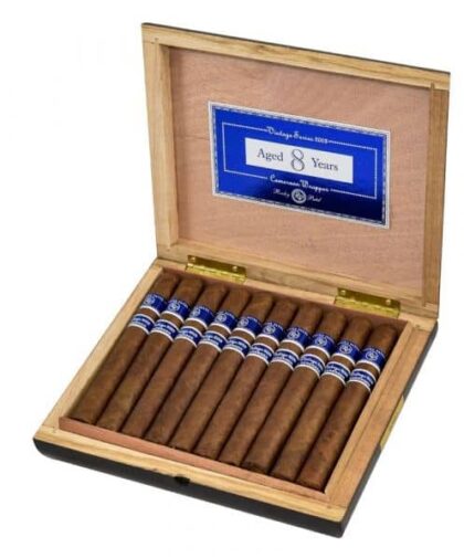 Rocky Patel Vintage 2003 Toro