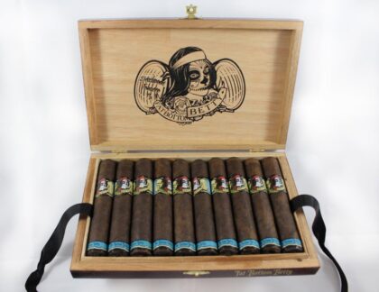 DEADWOOD FAT BOTTOM BETTY TORO box of 10
